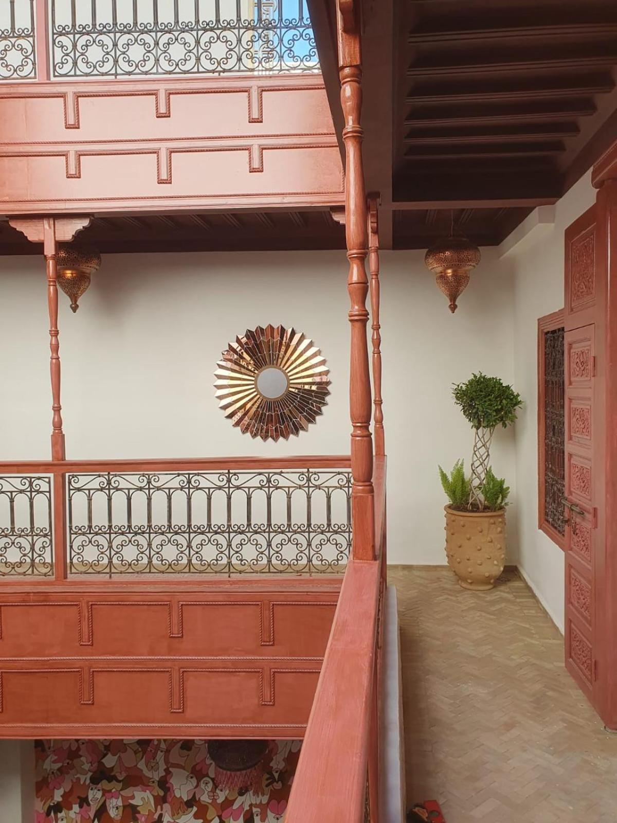 Le Singe Rose Bed & Breakfast Маракеш Екстериор снимка