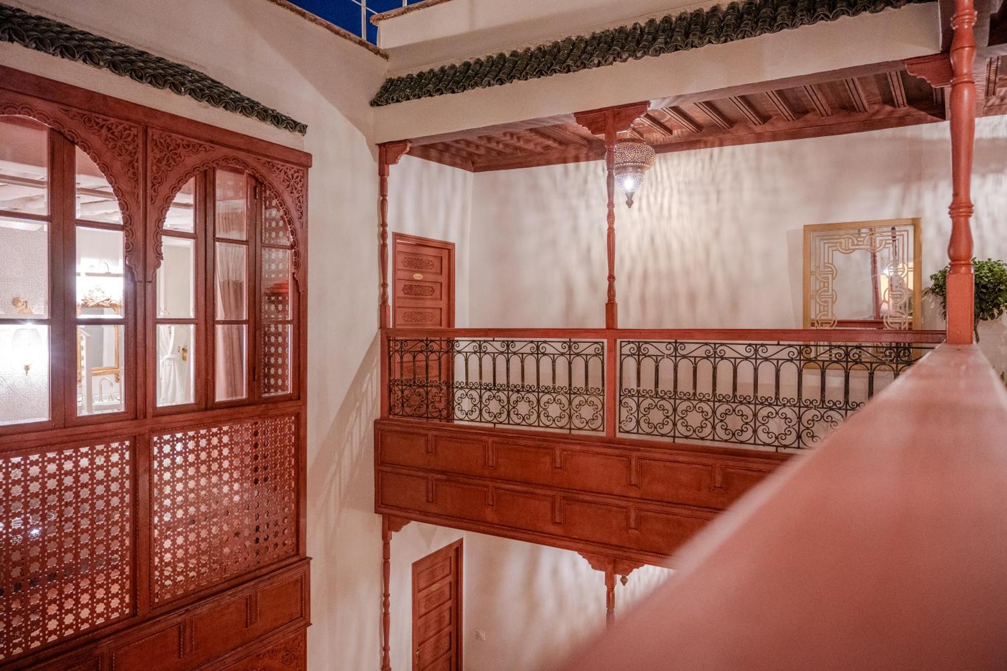 Le Singe Rose Bed & Breakfast Маракеш Екстериор снимка