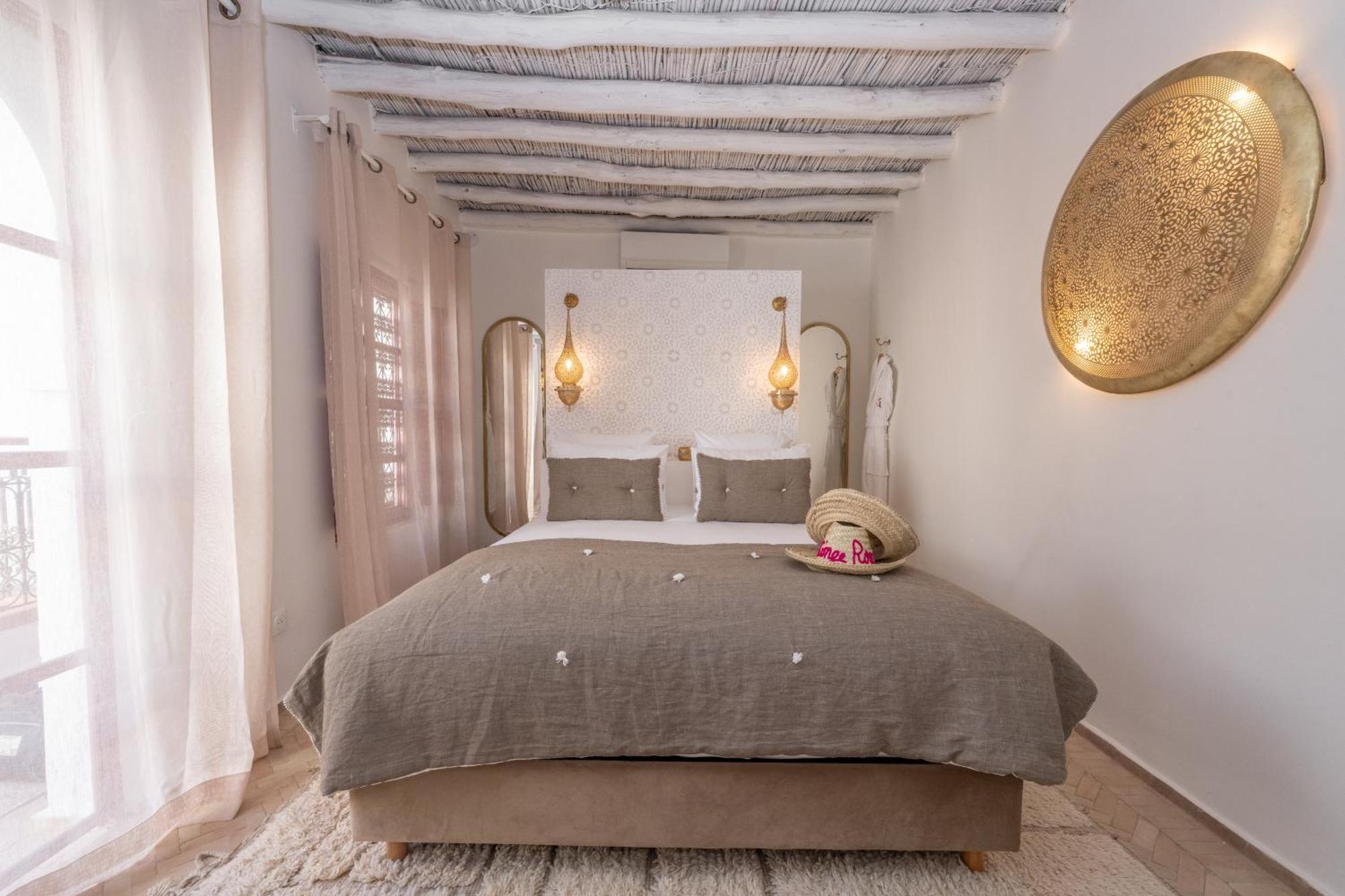 Le Singe Rose Bed & Breakfast Маракеш Екстериор снимка